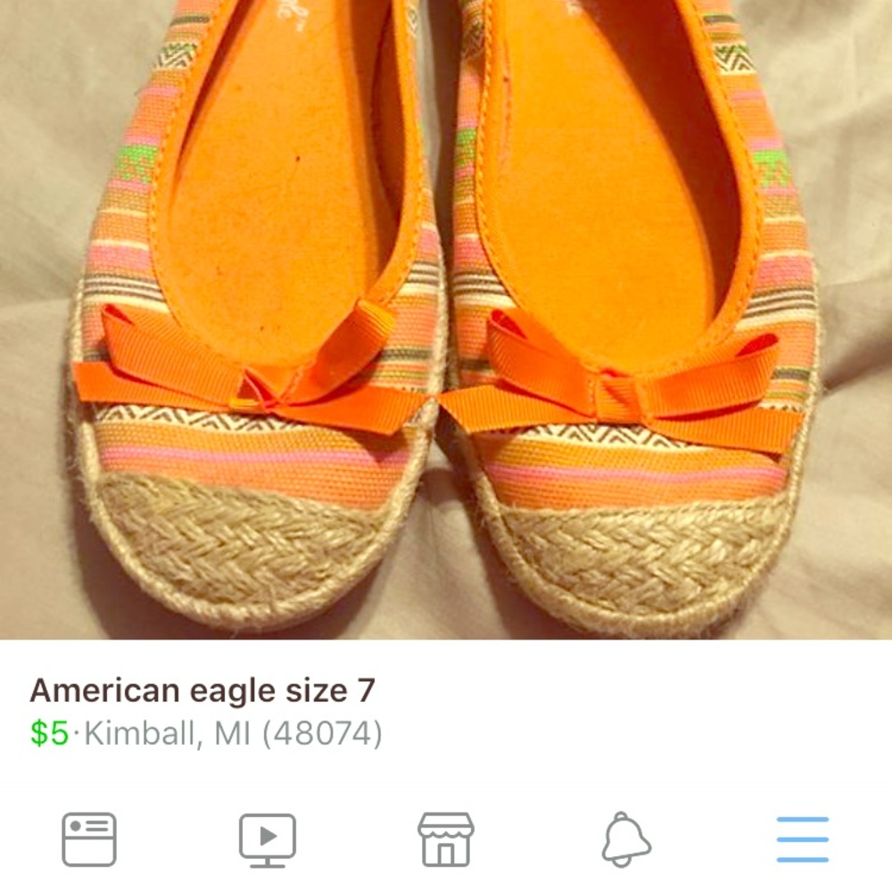 2 pair size 7 American Eagle shoes